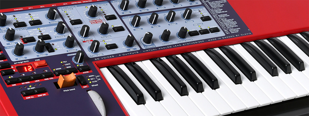 Clavia Nord Lead 2X